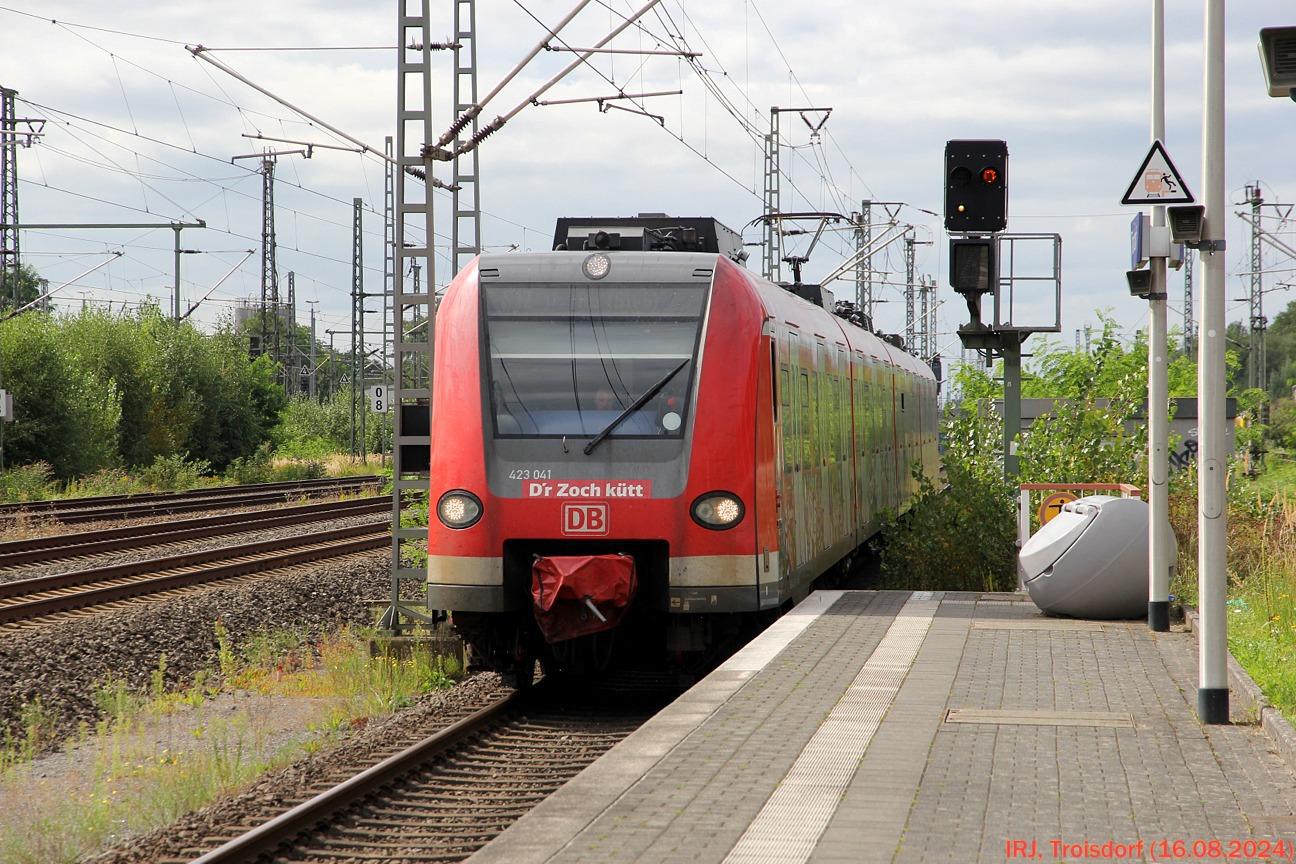 320
