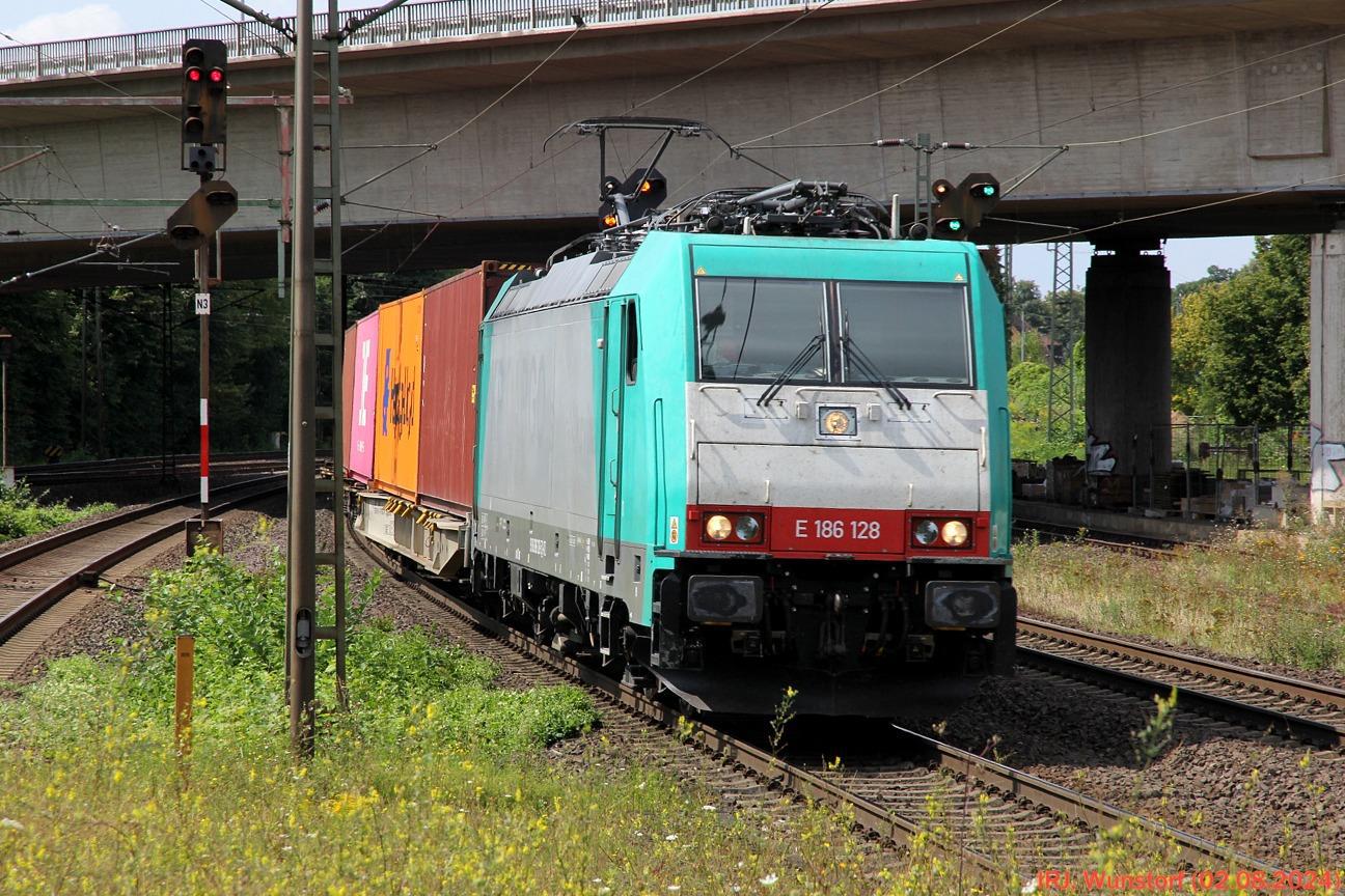 272