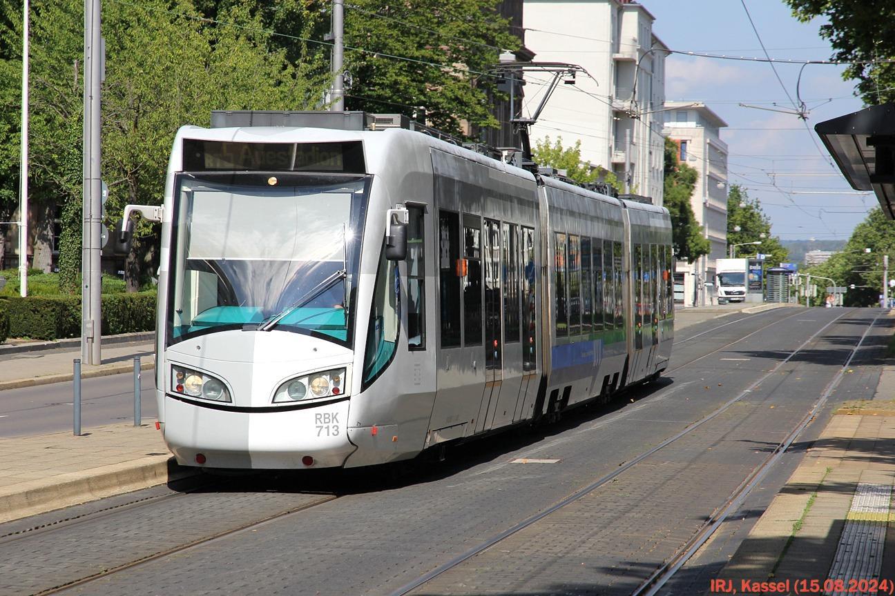 275